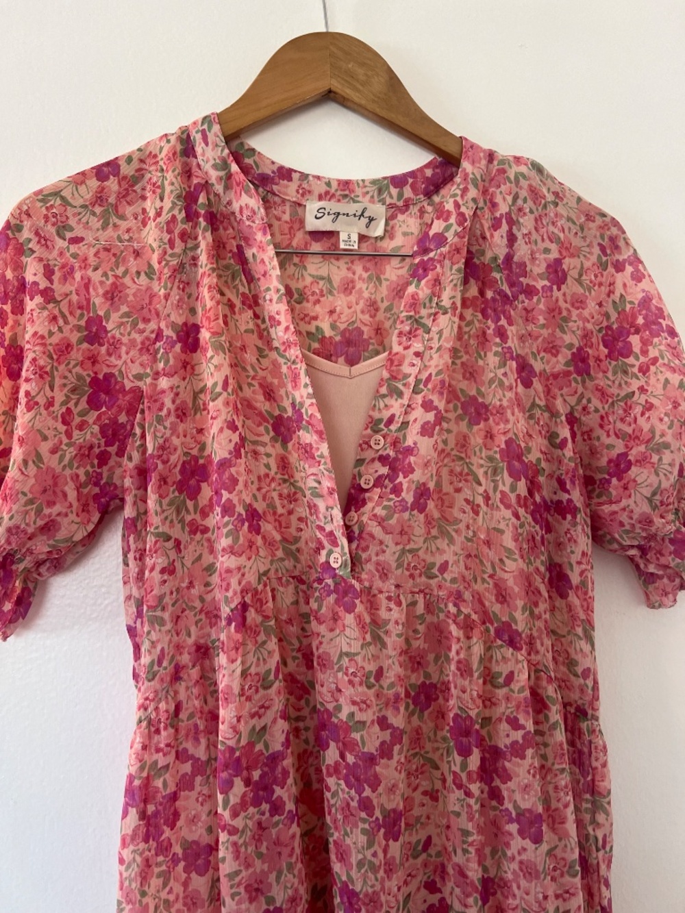 Signify Pink Floral Midi Dress Tiered Chiffon Puff Sleeve with Front Buttons - Picture 4 of 5